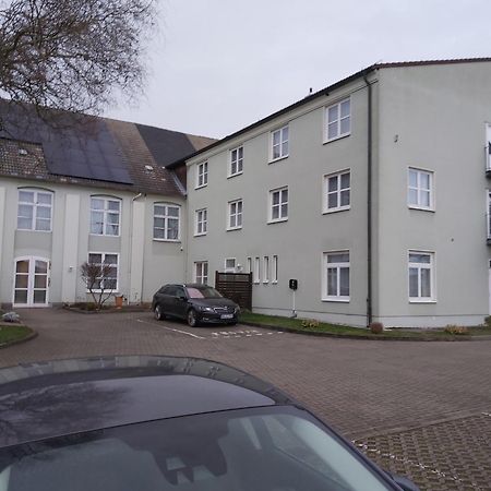 Hotel Goldener Fasan โอราเนียนบัมเวอร์ลิทซ์ ภายนอก รูปภาพ