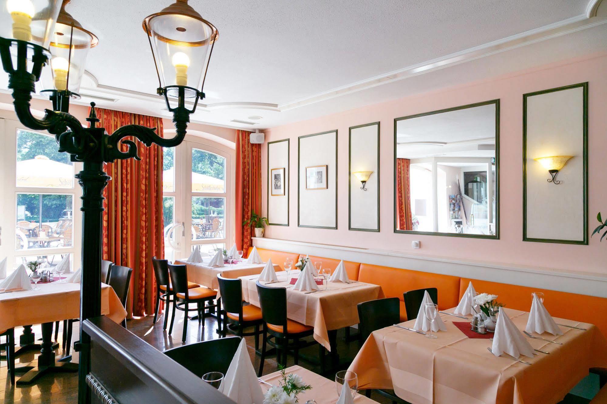 Hotel Goldener Fasan โอราเนียนบัมเวอร์ลิทซ์ ภายนอก รูปภาพ